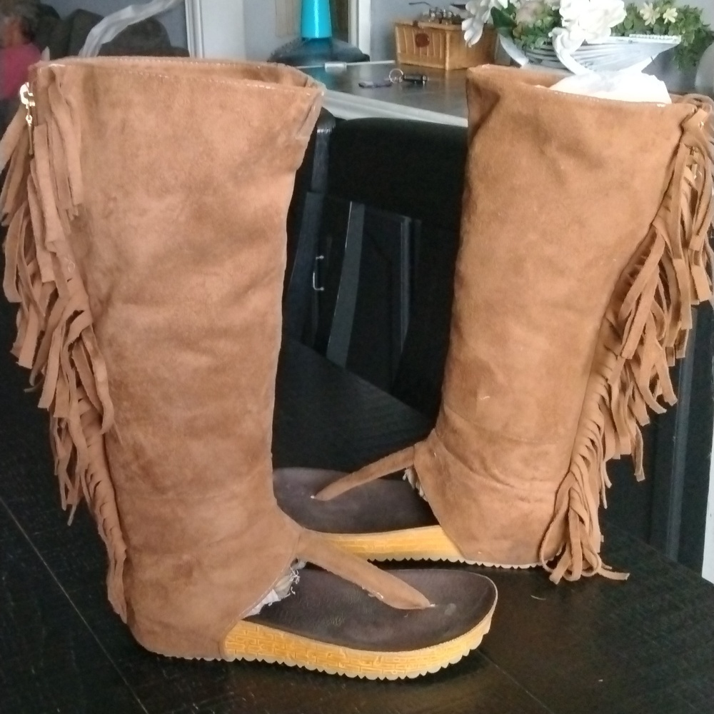 SUEDE SANDALS